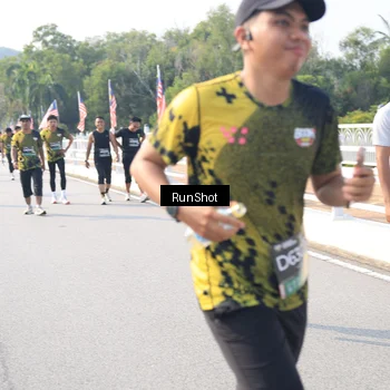 Runner Photo 6925211