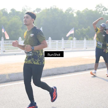 Runner Photo 6925215