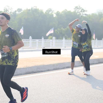 Runner Photo 6925216