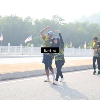 Runner Photo 6925222