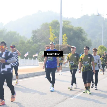 Runner Photo 6925242