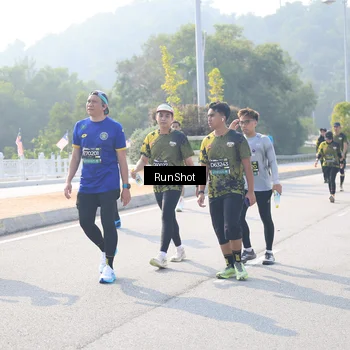 Runner Photo 6925245