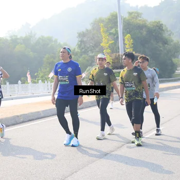 Runner Photo 6925246