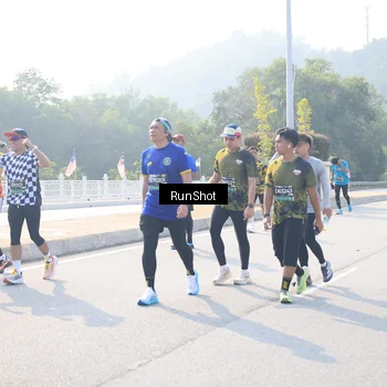 Runner Photo 6925250