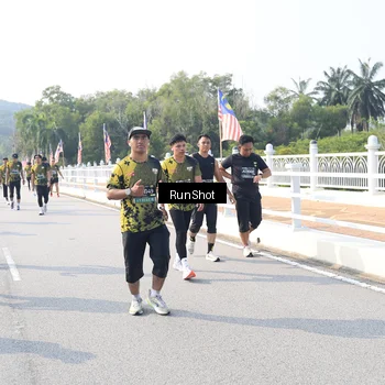 Runner Photo 6925259
