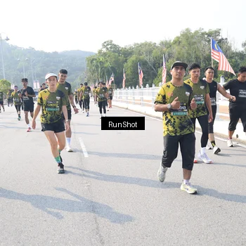 Runner Photo 6925264