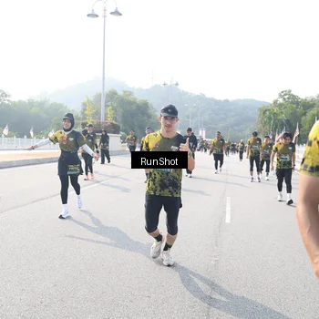 Runner Photo 6925287