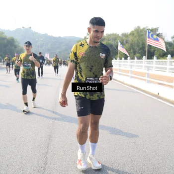 Runner Photo 6925289