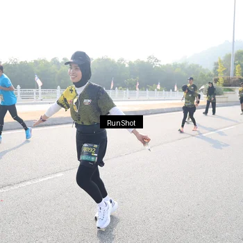 Runner Photo 6925301