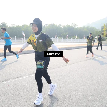 Runner Photo 6925303