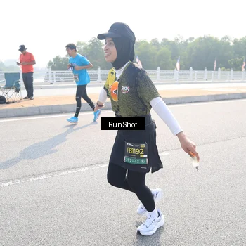 Runner Photo 6925306