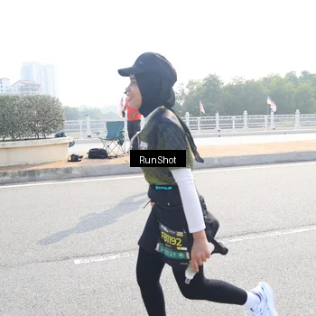 Runner Photo 6925310
