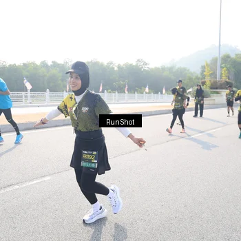 Runner Photo 6925311