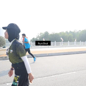 Runner Photo 6925314