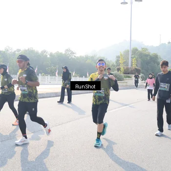 Runner Photo 6925331