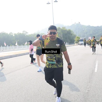 Runner Photo 6925353