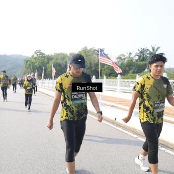 Runner Photo 6925360