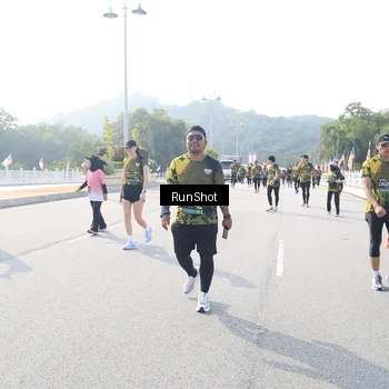 Runner Photo 6925363