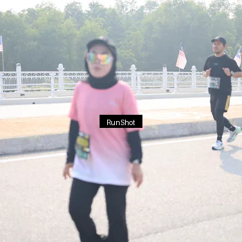 Runner Photo 6925373
