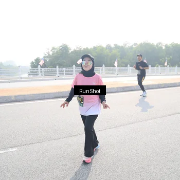 Runner Photo 6925379
