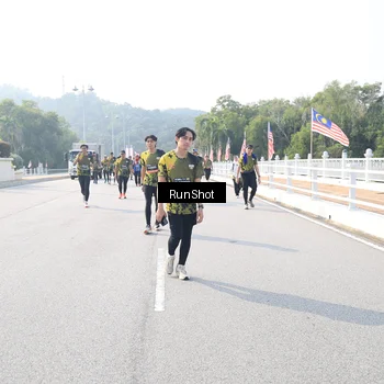 Runner Photo 6925388