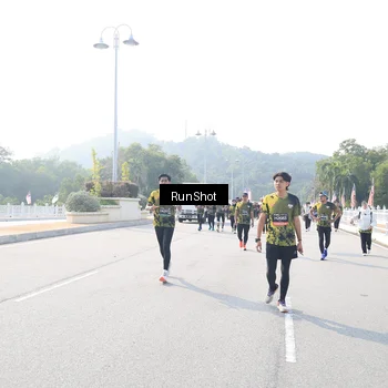 Runner Photo 6925402