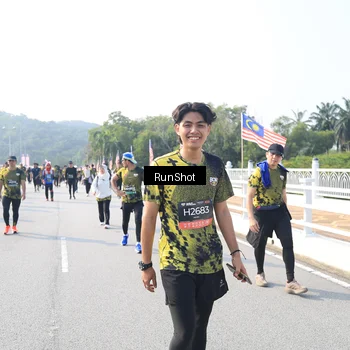 Runner Photo 6925420