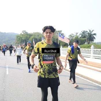 Runner Photo 6925423