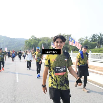 Runner Photo 6925425