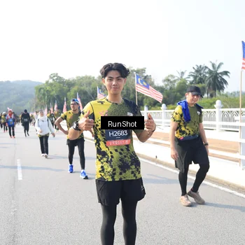 Runner Photo 6925428