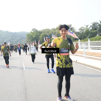 Runner Photo 6925432