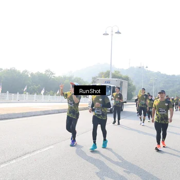 Runner Photo 6925448