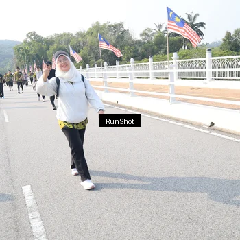Runner Photo 6925469