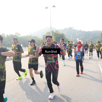 Runner Photo 6925501
