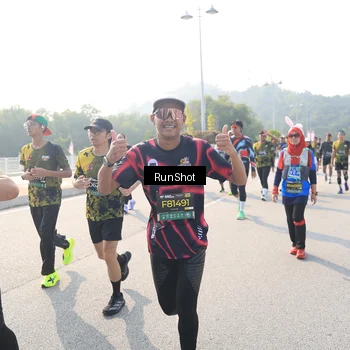 Runner Photo 6925502