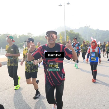 Runner Photo 6925503