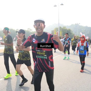 Runner Photo 6925505