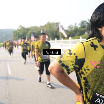 Runner Photo 6925566