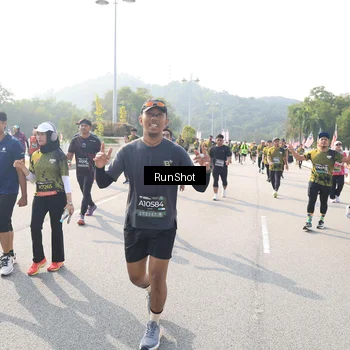 Runner Photo 6925569