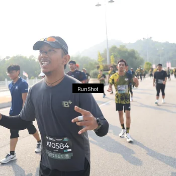 Runner Photo 6925573