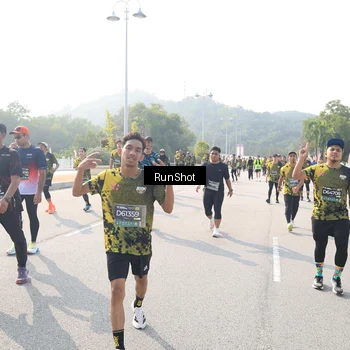 Runner Photo 6925577