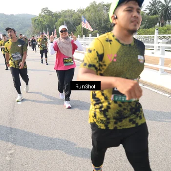 Runner Photo 6925599