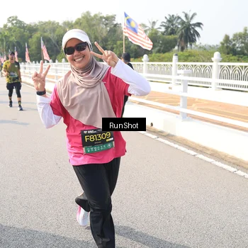 Runner Photo 6925607