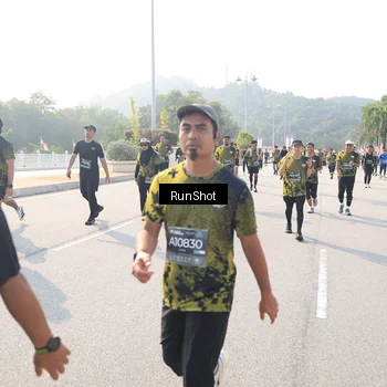 Runner Photo 6925614