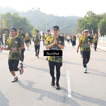 Runner Photo 6925633