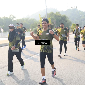 Runner Photo 6925642
