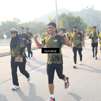 Runner Photo 6925643