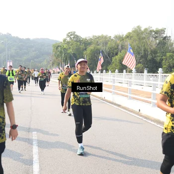 Runner Photo 6925649