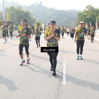 Runner Photo 6925652
