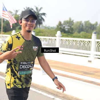 Runner Photo 6925653